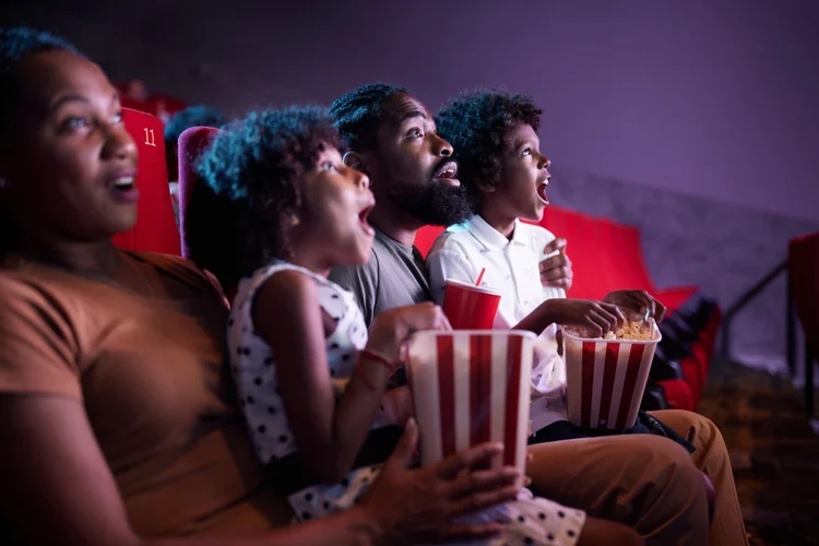 Las Mejores Aplicaciones para Ver Películas Gratis en 2024